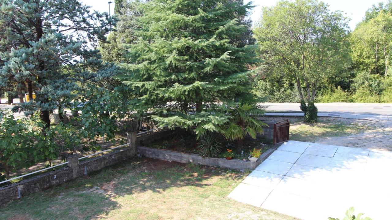 Apartments Trupec Малинска Екстериор снимка