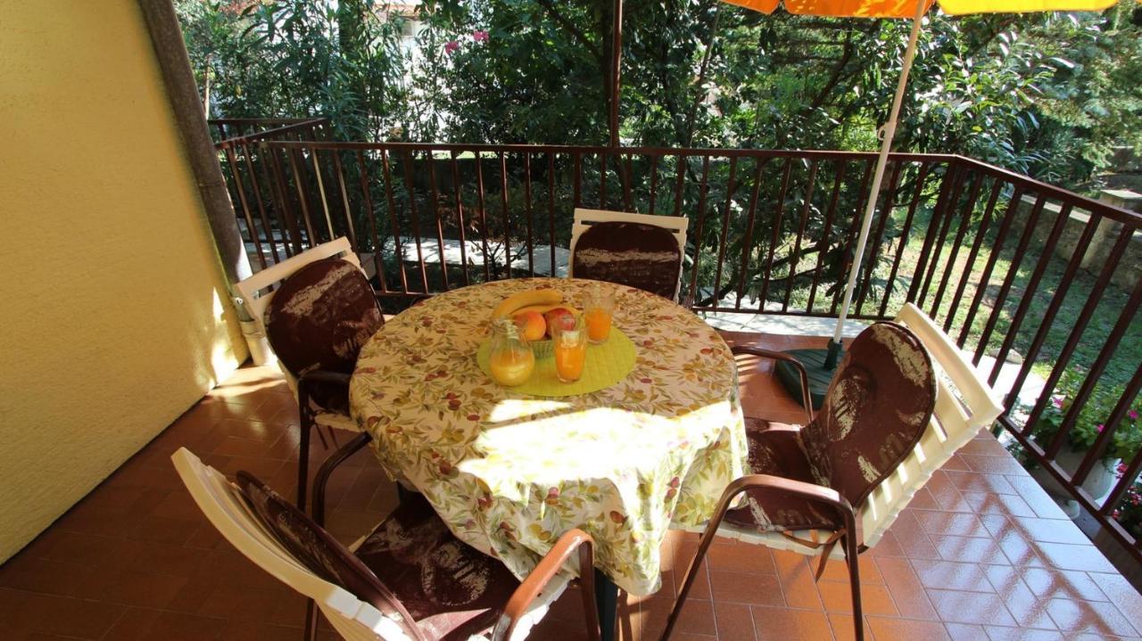 Apartments Trupec Малинска Екстериор снимка