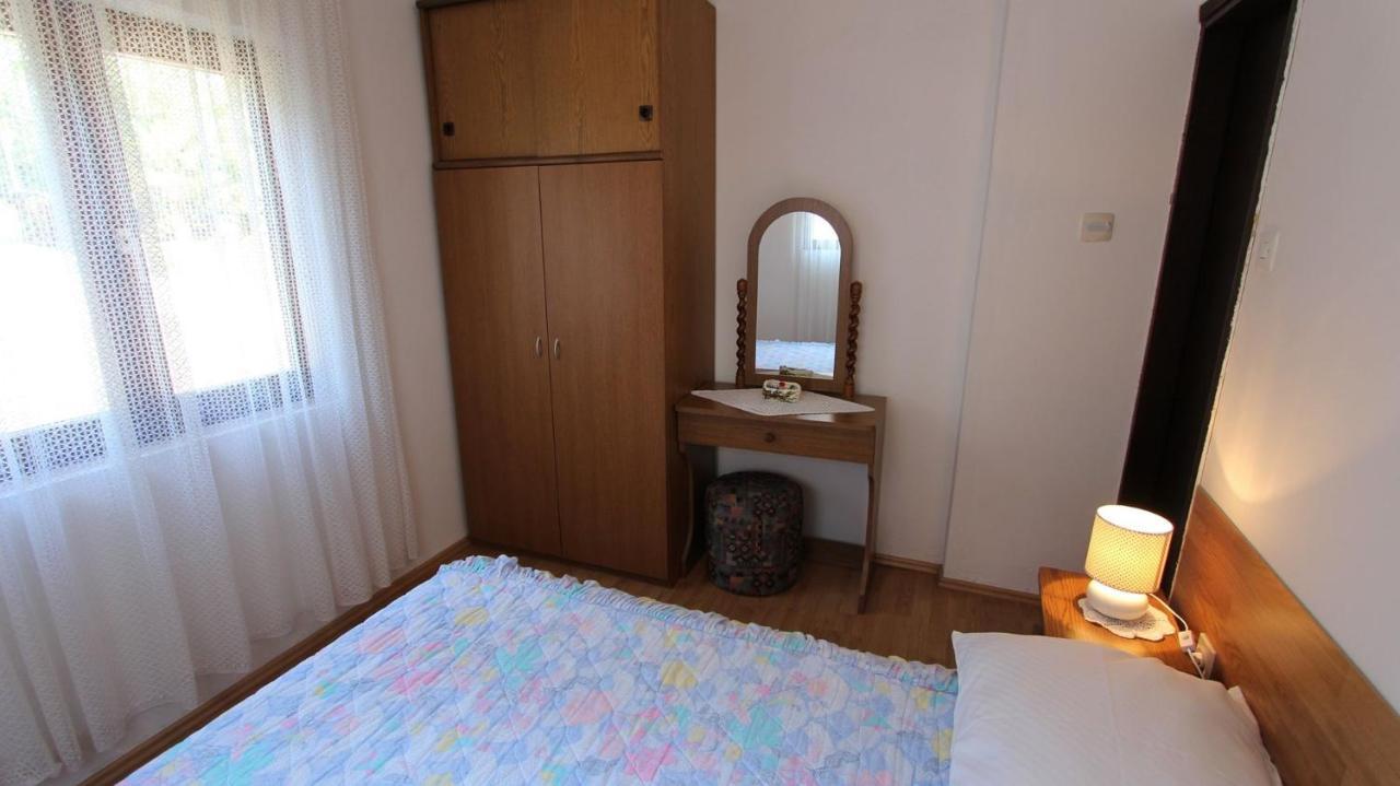 Apartments Trupec Малинска Екстериор снимка