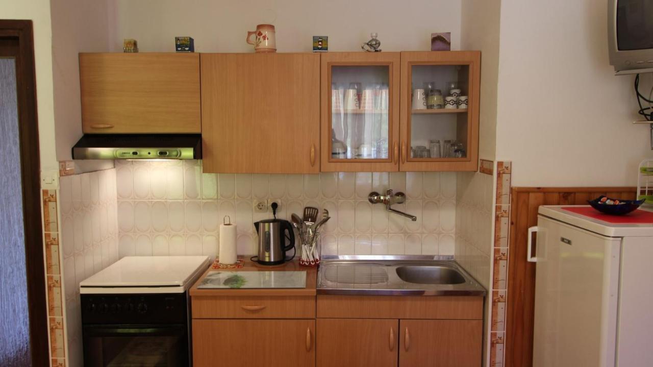 Apartments Trupec Малинска Екстериор снимка